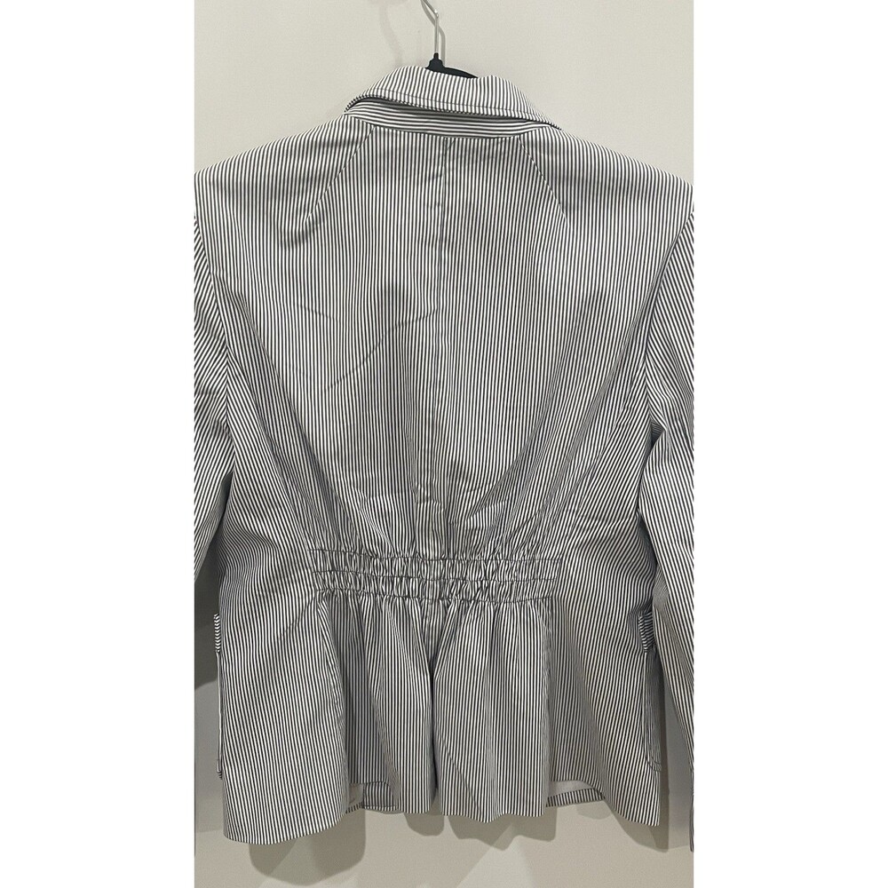 Grace Women’s 3 Button Jacket Size 6 Blazer Gray And White NWT Org Price $78. - Picture 5 of 6